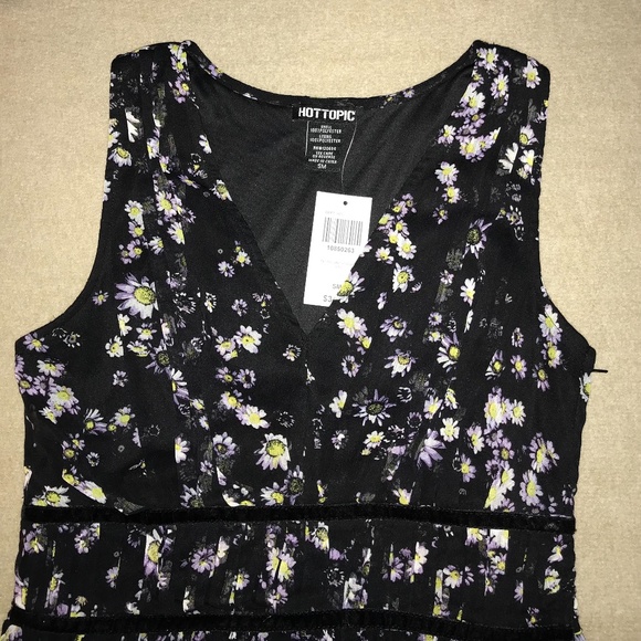 HOT TOPIC Black/Purple Daisy print Floral Dress - Picture 2 of 3